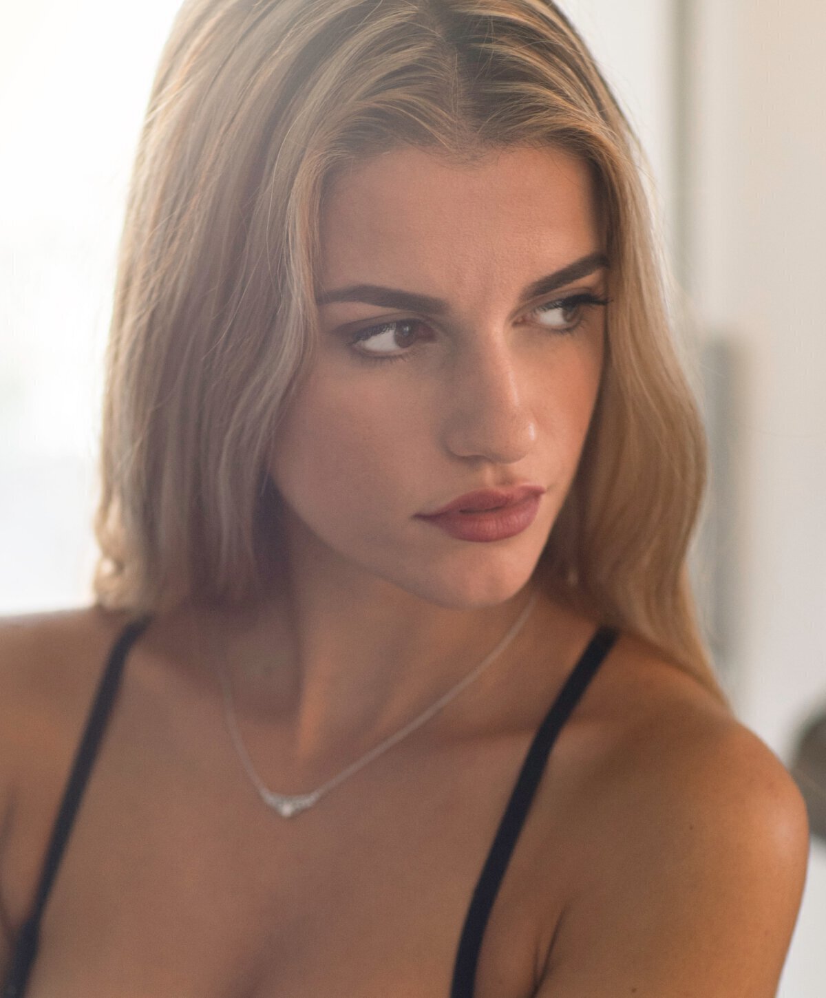 dallas rhinoplasty model with blonde hair